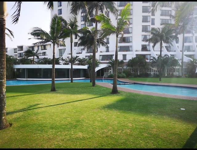 2 BEDROOM APARTMENT FOR SALE IN UMHLANGA CENTRAL